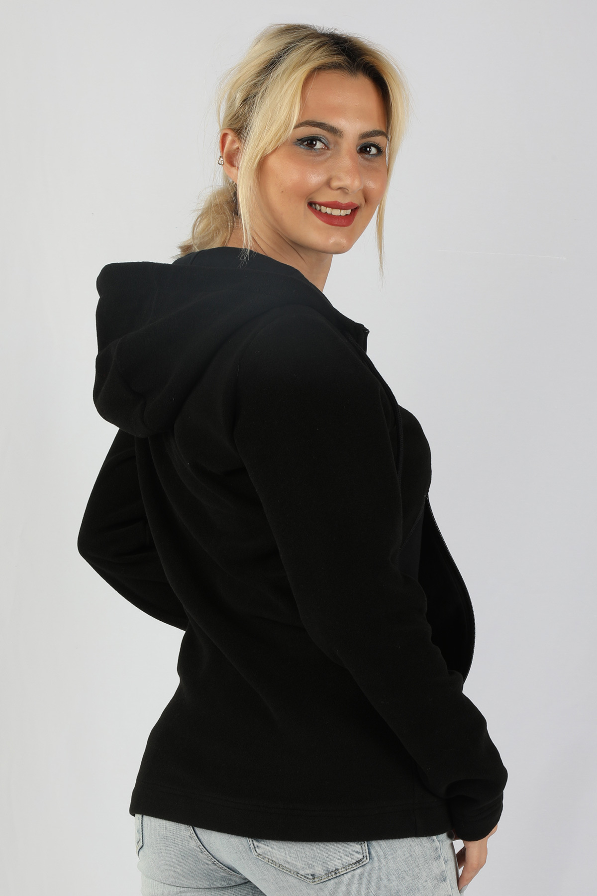 Kadın Kapüşonlu Siyah Sweatshirt Siyah Kadın Kapüşonlu Siyah Sweatshirt Siyah